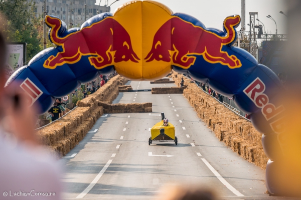 Red Bull Soapbox Race Romania 2014 - Bucuresti - Casa Poporului