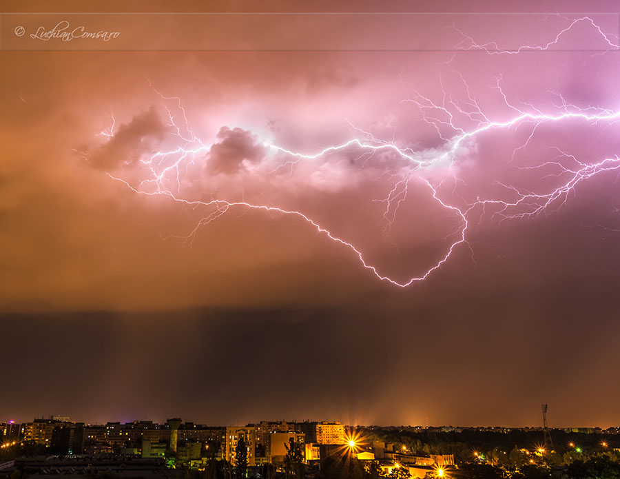 Tunete si fulgere! Bucuresti – 12.05.2012